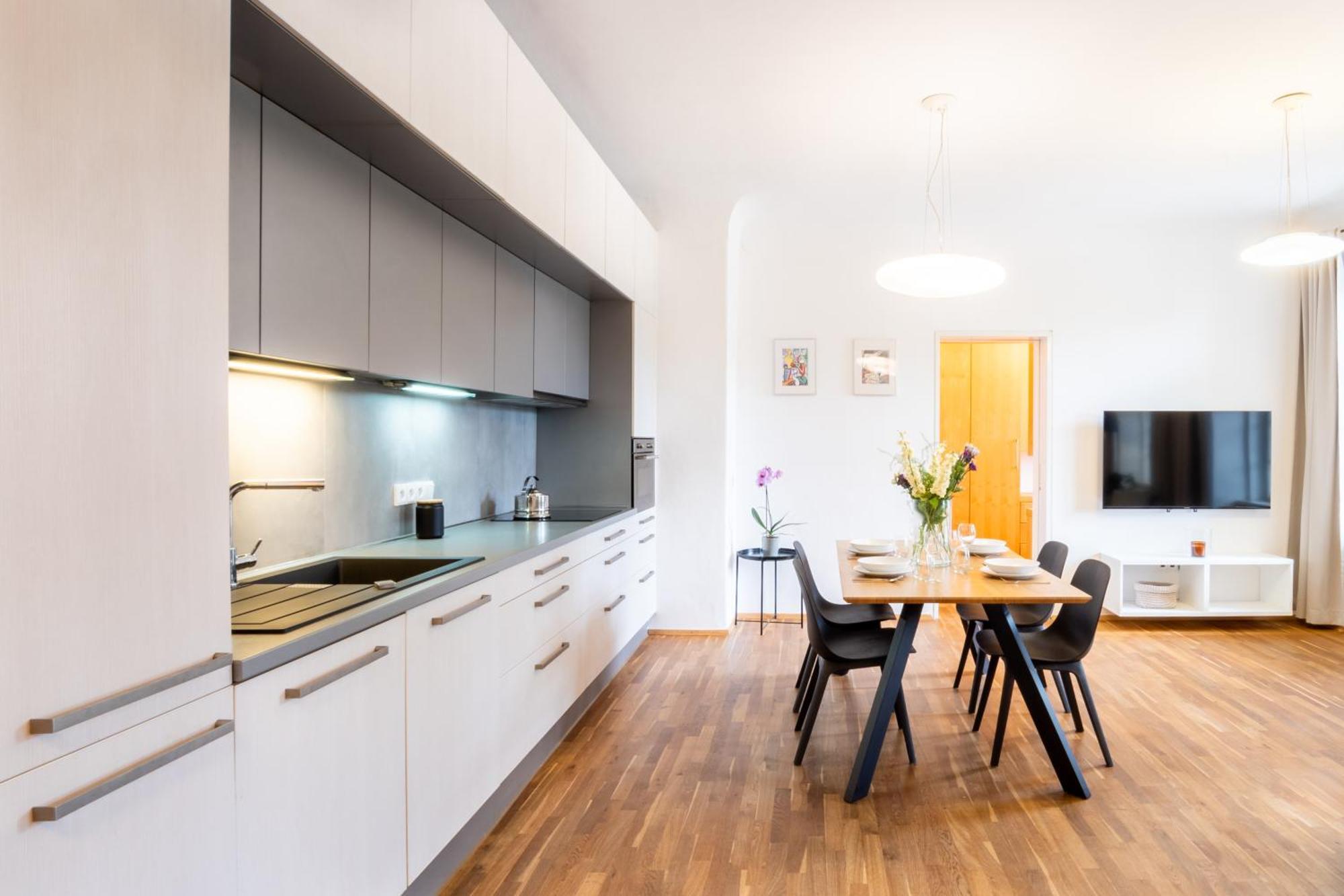 River View Apartment Прага Экстерьер фото